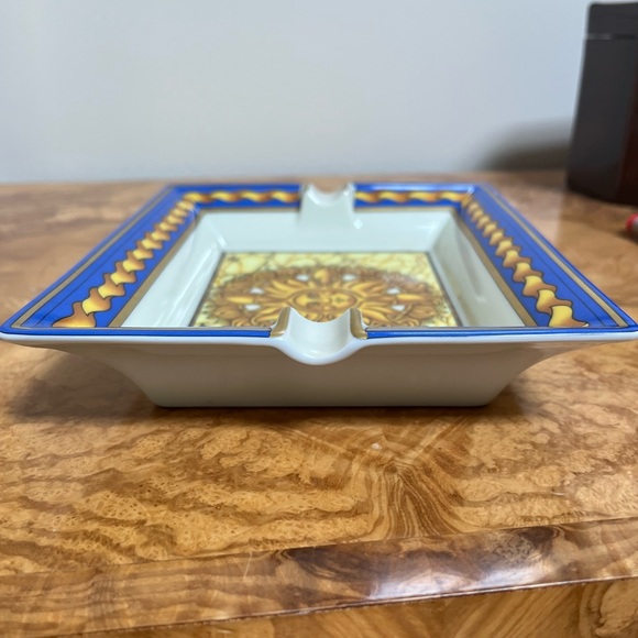 Hermes Soleil Blue Porcelain Tray / Vintage Ashtray with Sun Design - Picture 5 of 12